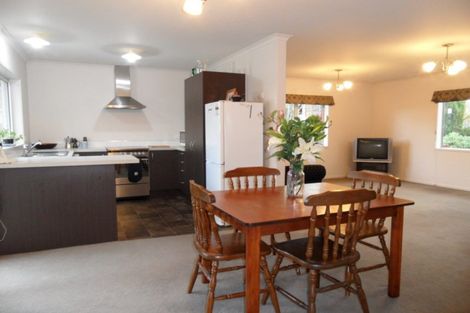 Photo of property in 124 Ferry Road, Edendale, 9825