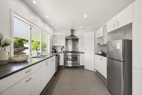 Photo of property in 127a Seatoun Heights Road, Miramar, Wellington, 6022
