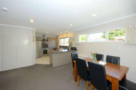 Photo of property in 27 Hillcrest Place, Avonhead, Christchurch, 8042