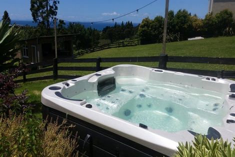 Photo of property in 144 Wade River Road, Wade Heads, Whangaparaoa, 0932