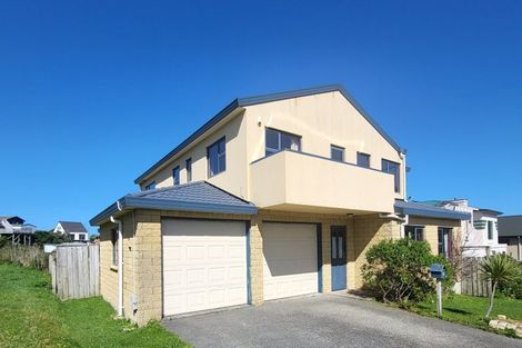 Photo of property in 17 Jordan Street, Island Bay, Wellington, 6023