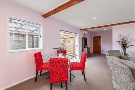 Photo of property in 56 Tiraumea Drive, Pakuranga, Auckland, 2010