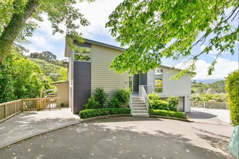 Photo of property in 77a Nicholson Road, Khandallah, Wellington, 6035