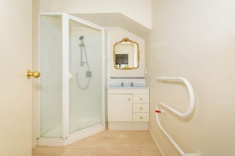 Photo of property in 2/63 Stanley Road, Glenfield, Auckland, 0629