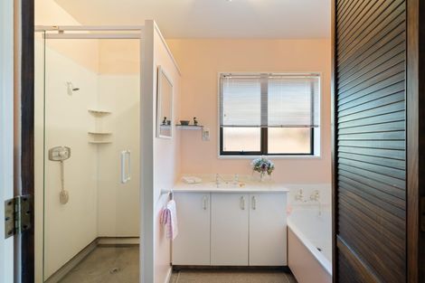 Photo of property in 12 Wharenui Road, Upper Riccarton, Christchurch, 8041