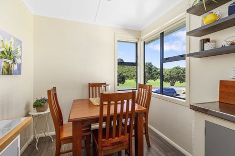 Photo of property in 110 Main Road, Titahi Bay, Porirua, 5022