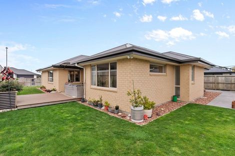 Photo of property in 8 Hoffman Street, Marshland, Christchurch, 8083