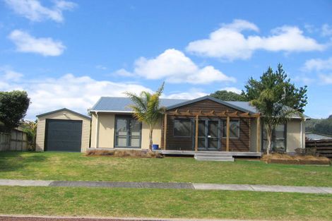 Photo of property in 13 Given Grove, Pauanui, Hikuai, 3579