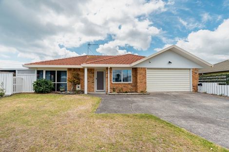 Photo of property in 88 Pacific View Road, Papamoa Beach, Papamoa, 3118
