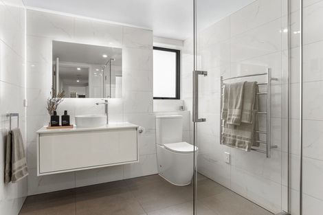 Photo of property in 35 Palmer Crescent, Mission Bay, Auckland, 1071