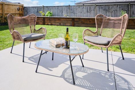 Photo of property in 104 Symes Drive, Red Beach, 0932