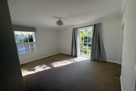 Photo of property in 2 Saint Leonards Road, Hauraki, Auckland, 0622