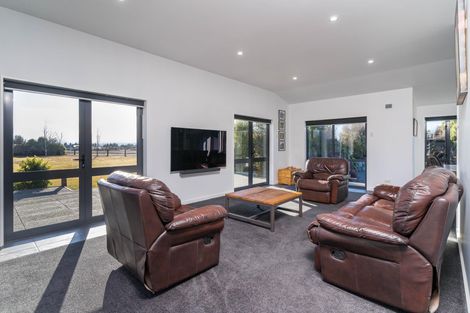 Photo of property in 16 Matukituki Crescent, Twizel, 7901