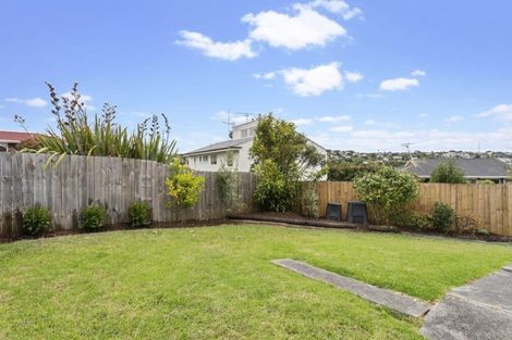 Photo of property in 2/2 Seaview Road, Milford, Auckland, 0620