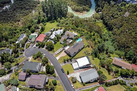 Photo of property in 24 Puketiro Place, Paihia, 0200