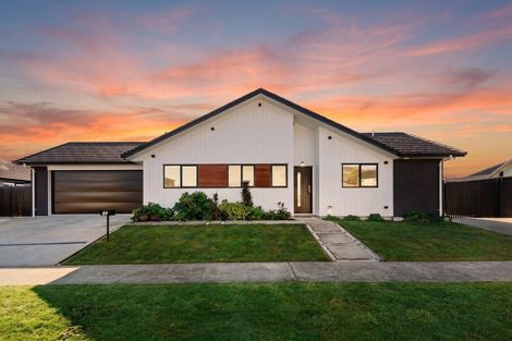 Photo of property in 89 Mawai Hakona Drive, Wallaceville, Upper Hutt, 5018