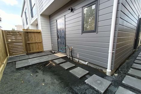 Photo of property in 13d Serjeant Street, Henderson, Auckland, 0612