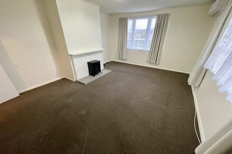 Photo of property in 32 Naenae Road, Naenae, Lower Hutt, 5011