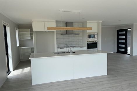 Photo of property in 1 Vogue Circle, Vogeltown, New Plymouth, 4310