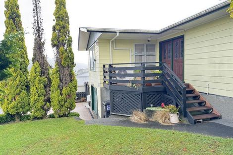 Photo of property in 129 Holborn Drive, Stokes Valley, Lower Hutt, 5019