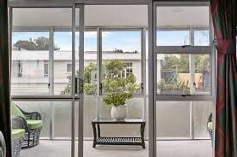 Photo of property in 4/11 Huapai Street, Onehunga, Auckland, 1061