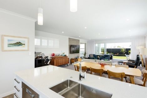 Photo of property in 126 Coast Boulevard, Papamoa Beach, Papamoa, 3118