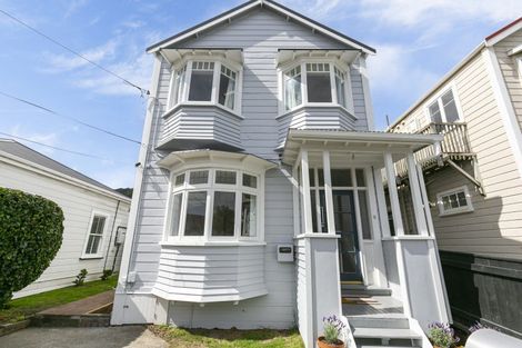Photo of property in 8 Moir Street, Mount Victoria, Wellington, 6011
