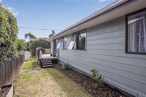 Photo of property in 12 Moa Road, Raumati Beach, Paraparaumu, 5032