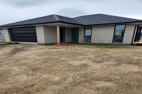 Photo of property in 14 Debenham Drive, Whitianga, 3510