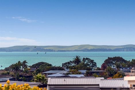 Photo of property in 48 Park Rise, Campbells Bay, Auckland, 0630