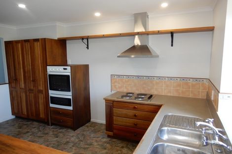 Photo of property in 1 Myrtle Grove, Putaruru, 3411