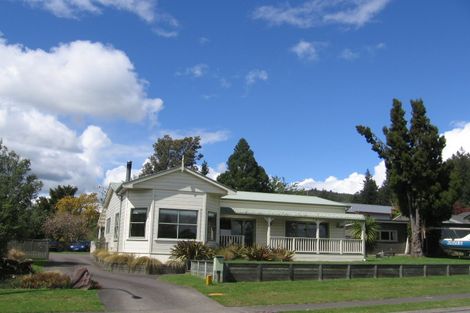 Photo of property in 9 Moana Terrace, Lynmore, Rotorua, 3010