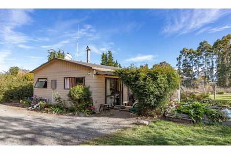 Photo of property in 25 Russells Road, Oxford, 7495