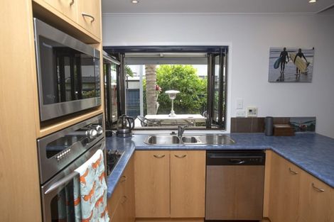 Photo of property in 503a Ocean Road, Whangamata, 3620