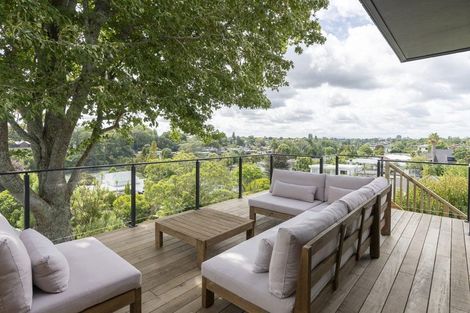 Photo of property in 94 Beerescourt Road, Beerescourt, Hamilton, 3200