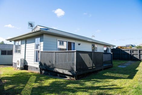 Photo of property in 41 Outram Grove, Kelson, Lower Hutt, 5010