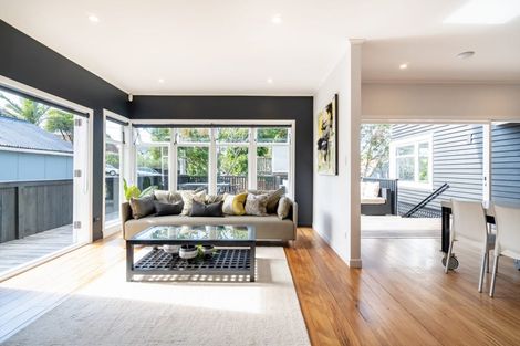 Photo of property in 1/19 Harley Road, Takapuna, Auckland, 0622