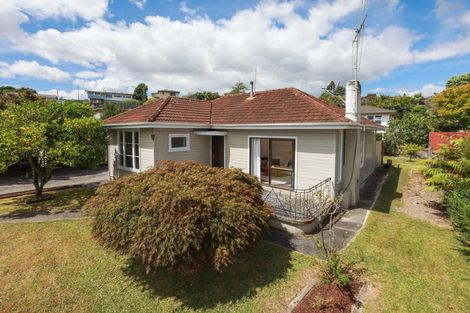 Photo of property in 10 Vectis Road, Hillcrest, Hamilton, 3216