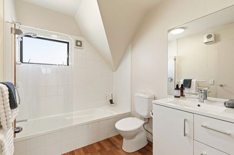 Photo of property in 2d Hatton Street, Karori, Wellington, 6012