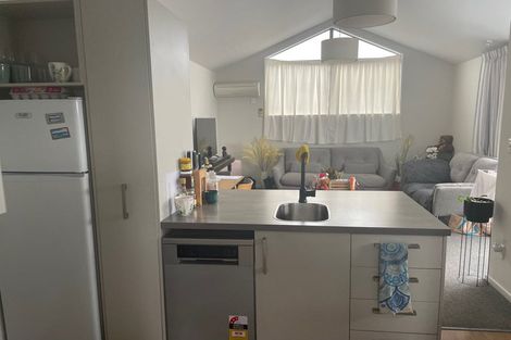 Photo of property in 1/473 Barbadoes Street, Edgeware, Christchurch, 8013