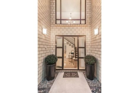 Photo of property in 23 Reeves Road, Pakuranga, Auckland, 2010