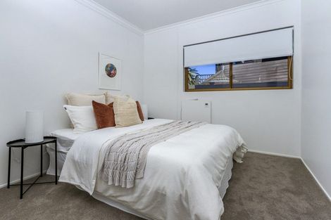 Photo of property in 1/23 Beach Road, Castor Bay, Auckland, 0620