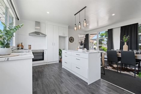 Photo of property in 191 Cambridge Road, Hillcrest, Hamilton, 3216