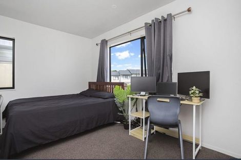 Photo of property in 38 Matawhanga Drive, Wattle Downs, Auckland, 2103