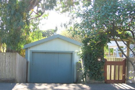 Photo of property in 8a Puriri Street, Eastbourne, Lower Hutt, 5013