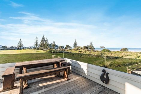 Photo of property in 102b Hinemoa Street, Whangamata, 3620