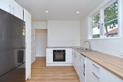 Photo of property in 4 Lindon Street, Rangiora, 7400