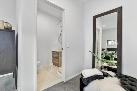 Photo of property in 14b Ropata Avenue, Point England, Auckland, 1072