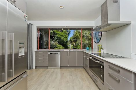 Photo of property in 2/16 Redwing Street, Browns Bay, Auckland, 0630