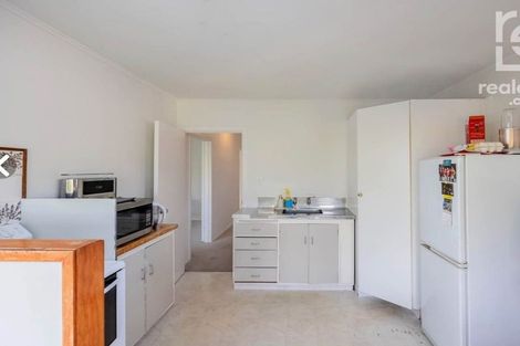 Photo of property in 2/18 Fowler Street, Northcote, Auckland, 0627